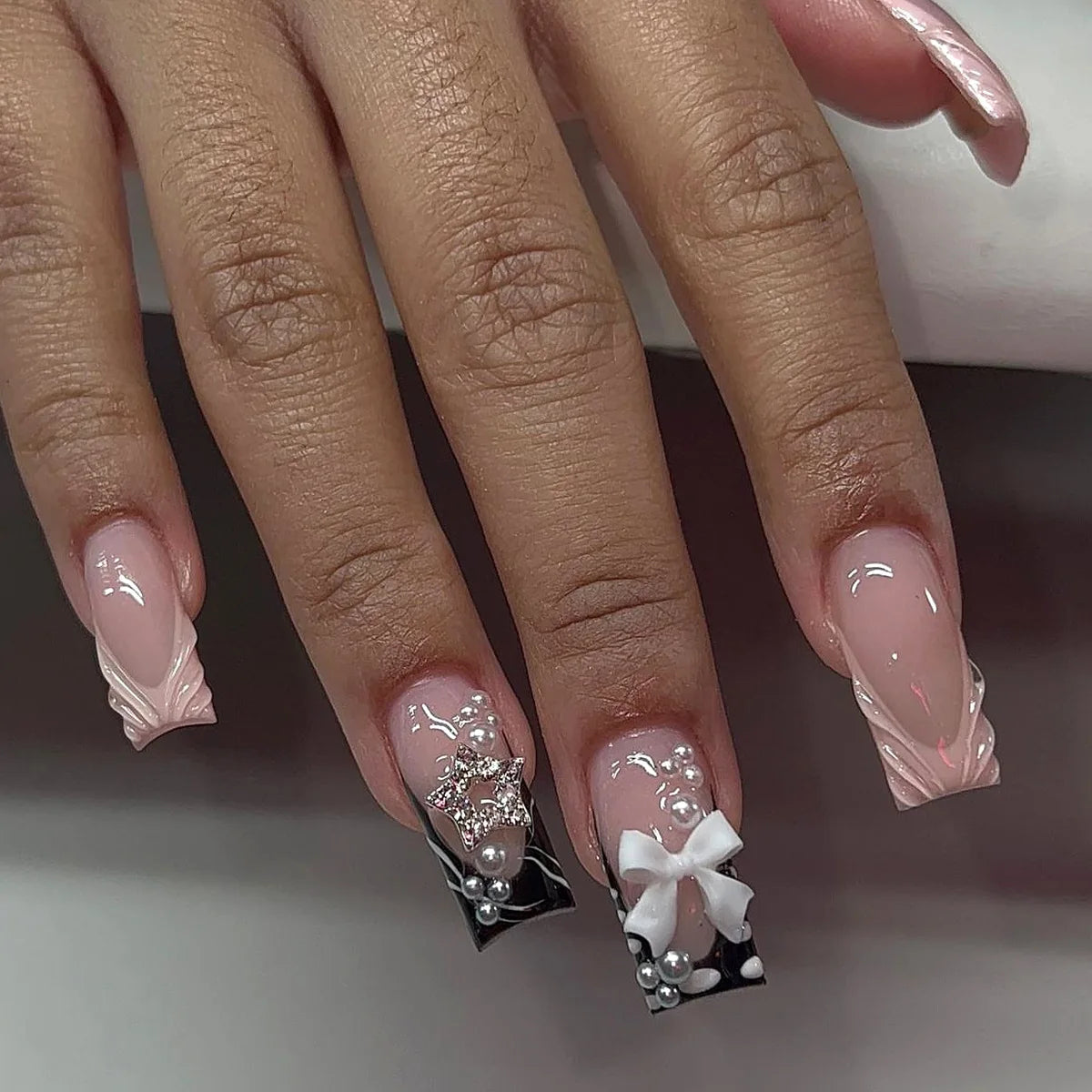 Black French Tips Press on Nails 3D White Bowknot Alloy Stars Designs Fake Nails Ballet Charms False Nails Korean Manicure 24Pcs