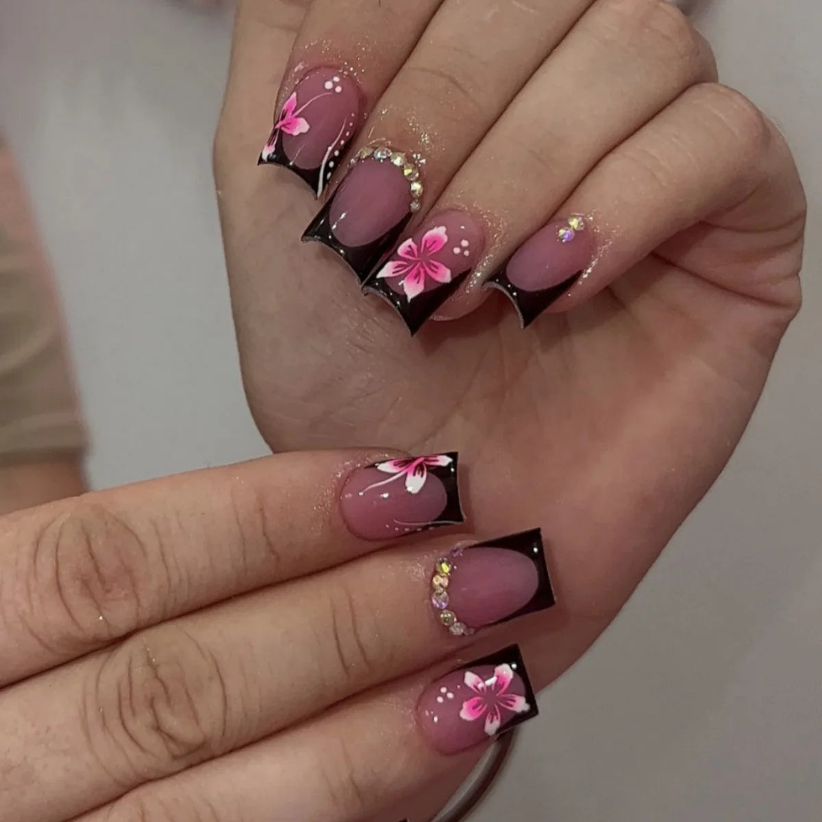Black French Tips Press on Nails 3D White Bowknot Alloy Stars Designs Fake Nails Ballet Charms False Nails Korean Manicure 24Pcs